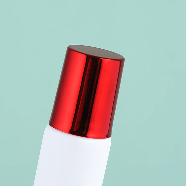 Туба пластиковая Bellira 20  мл, 30 мл, 40 мл, 50 мл  Pantone Color 000-030827 фото
